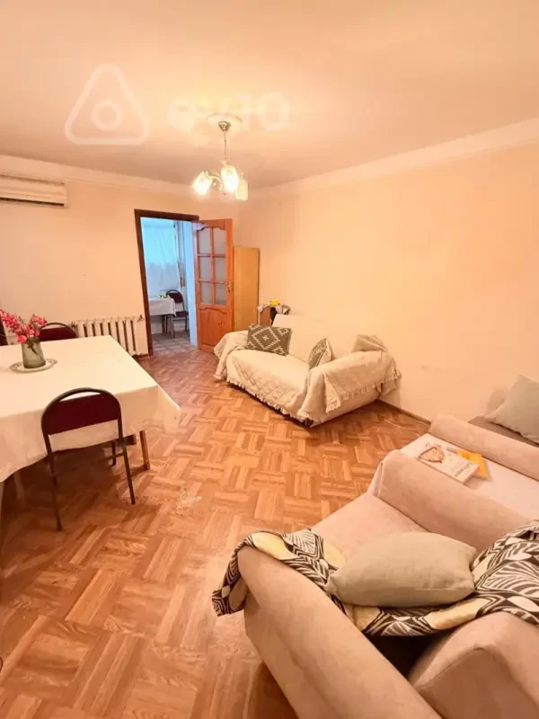 Kirayə verilir 2 otaqlı köhnə tikili 45 m²