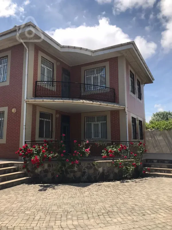 Kirayə verilir 4 otaqlı həyət evi 150 m²