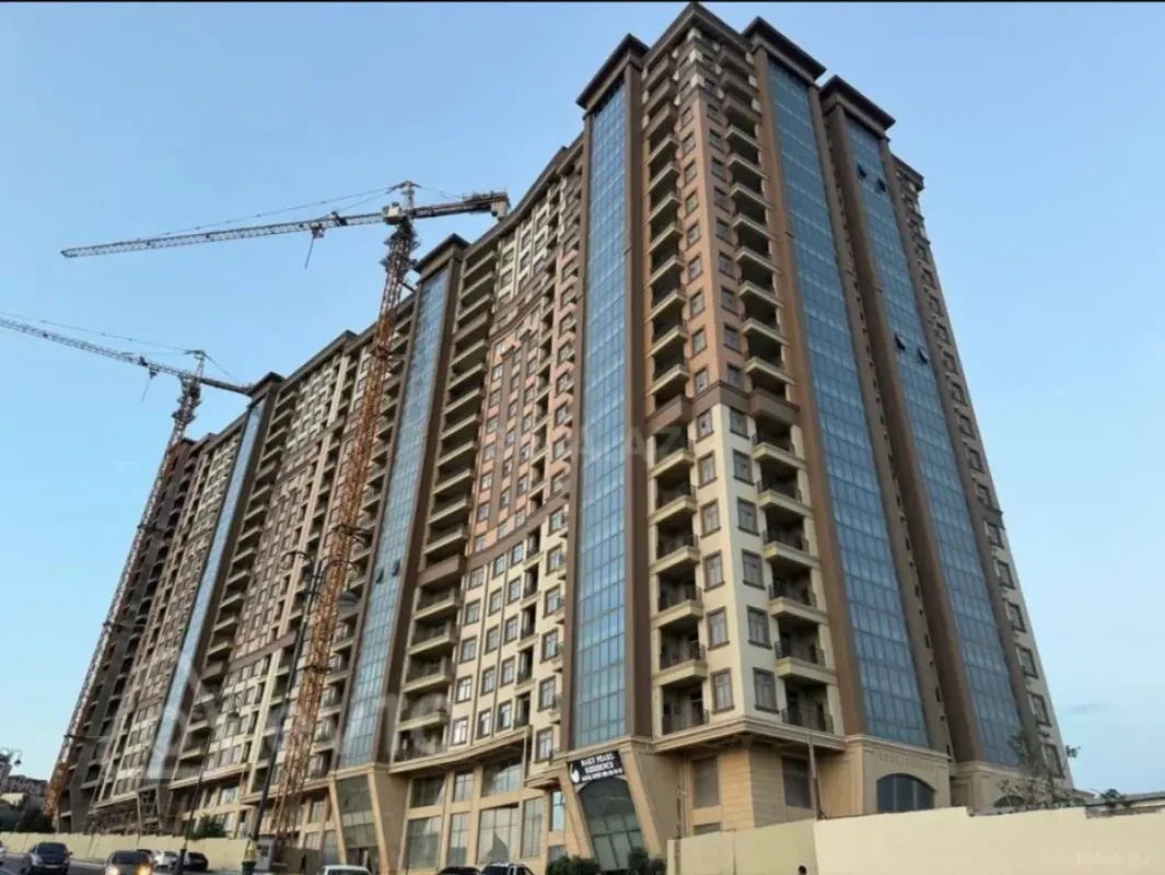 Satılır 4 otaqlı yeni tikili 185 m²