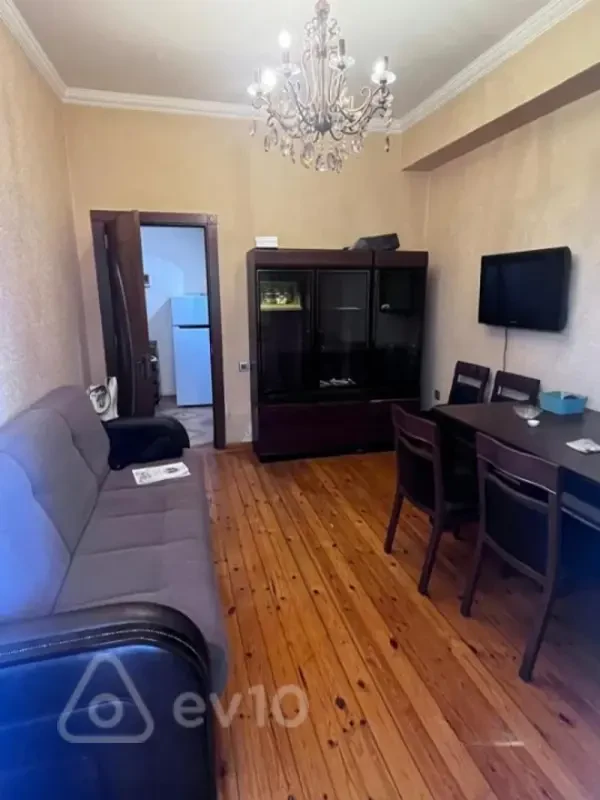Kirayə verilir 2 otaqlı yeni tikili 47 m²