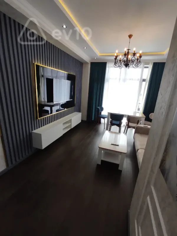 Kirayə verilir 3 otaqlı yeni tikili 90 m²