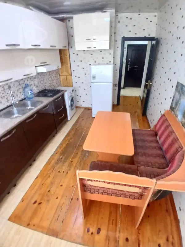Kirayə verilir 2 otaqlı yeni tikili 70 m²