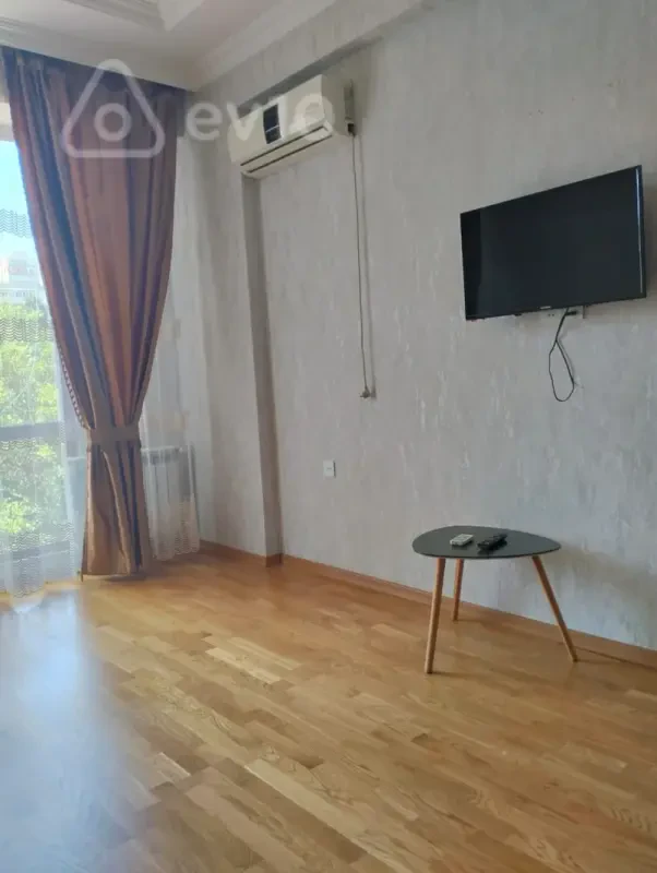 Kirayə verilir 2 otaqlı yeni tikili 55 m²