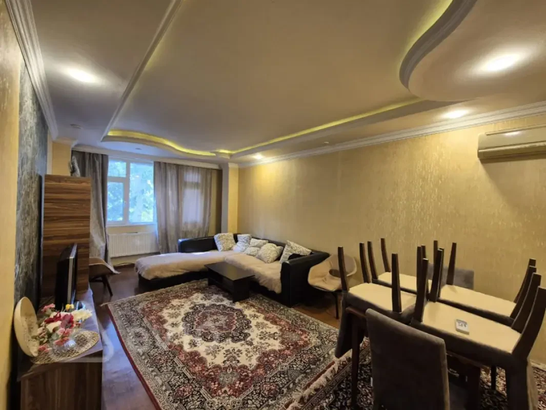 Satılır 3 otaqlı köhnə tikili 70 m²
