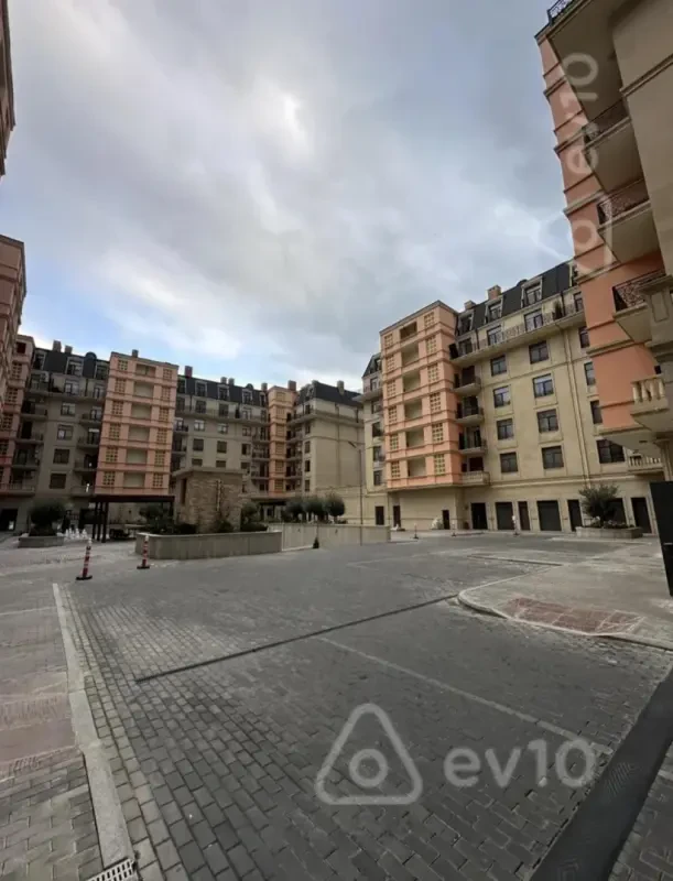 Kirayə verilir 2 otaqlı yeni tikili 100 m²