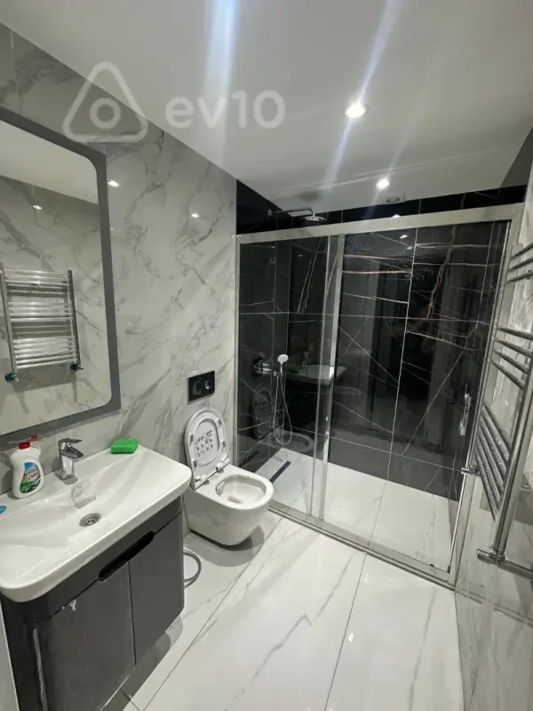 Kirayə verilir 3 otaqlı yeni tikili 80 m²