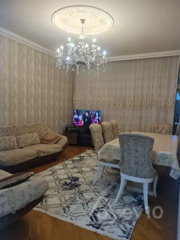 Kirayə verilir 2 otaqlı yeni tikili 70 m²