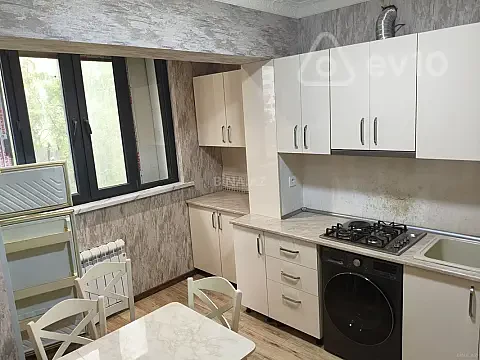 Kirayə verilir 4 otaqlı köhnə tikili 100 m² — Bakı, Binəqədi 4 otaq 100.00 m²