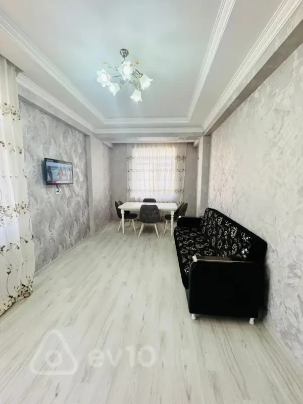 Kirayə verilir 2 otaqlı yeni tikili 90 m²