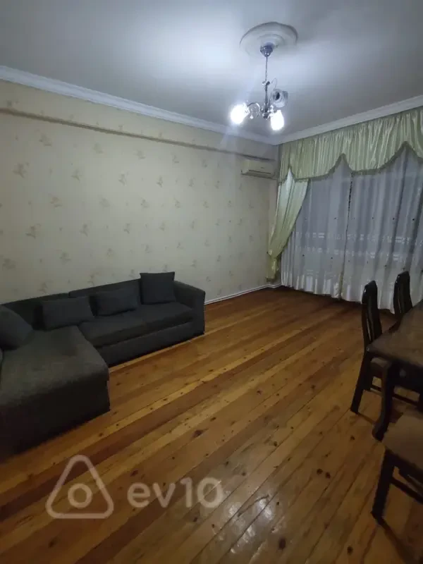 Kirayə verilir 2 otaqlı yeni tikili 58 m²