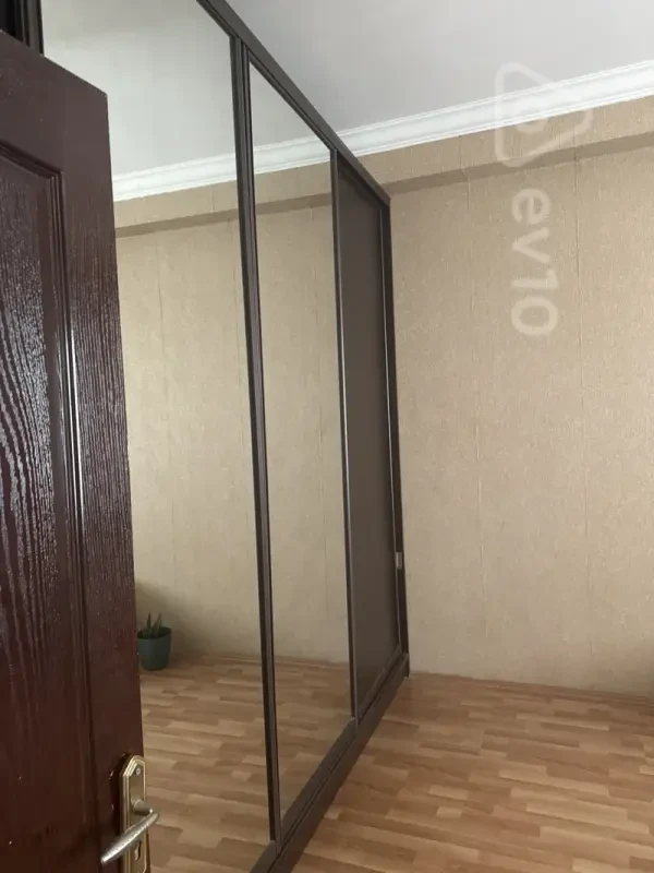 Kirayə verilir 1 otaqlı yeni tikili 29 m²