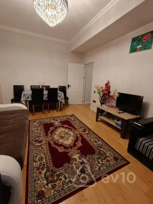 Kirayə verilir 2 otaqlı yeni tikili 60 m²