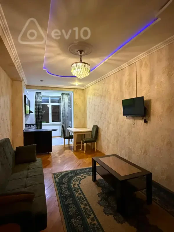 Kirayə verilir 2 otaqlı yeni tikili 70 m²