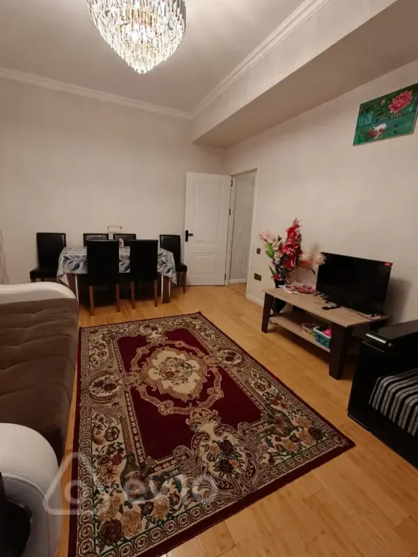 Kirayə verilir 2 otaqlı yeni tikili 65 m²