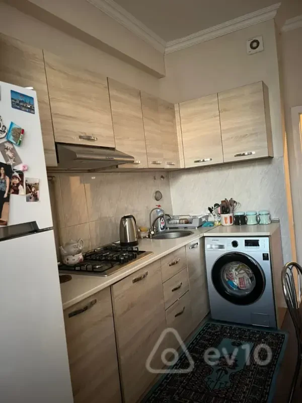 Kirayə verilir 2 otaqlı yeni tikili 60 m²