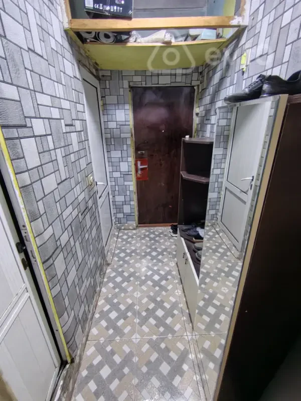 Kirayə verilir 2 otaqlı köhnə tikili 75 m²