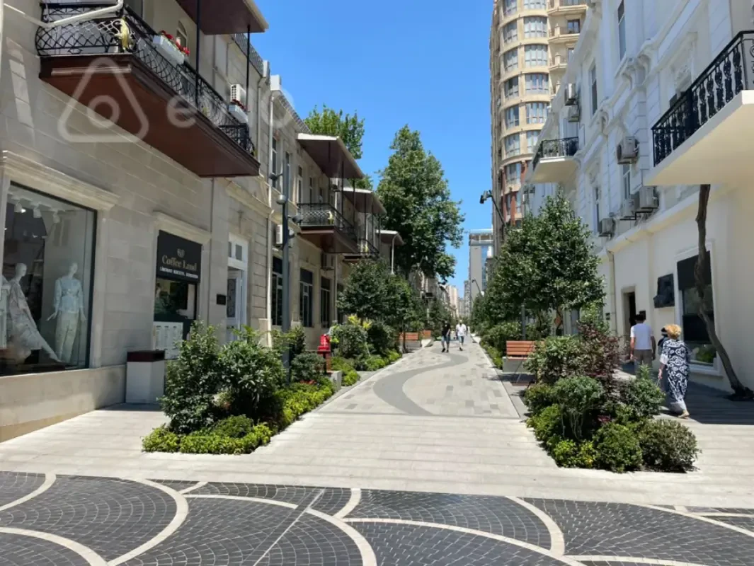 Kirayə verilir mənzil 120 m²