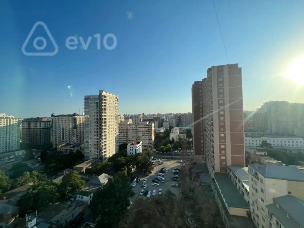 Kirayə verilir 3 otaqlı yeni tikili 155 m²