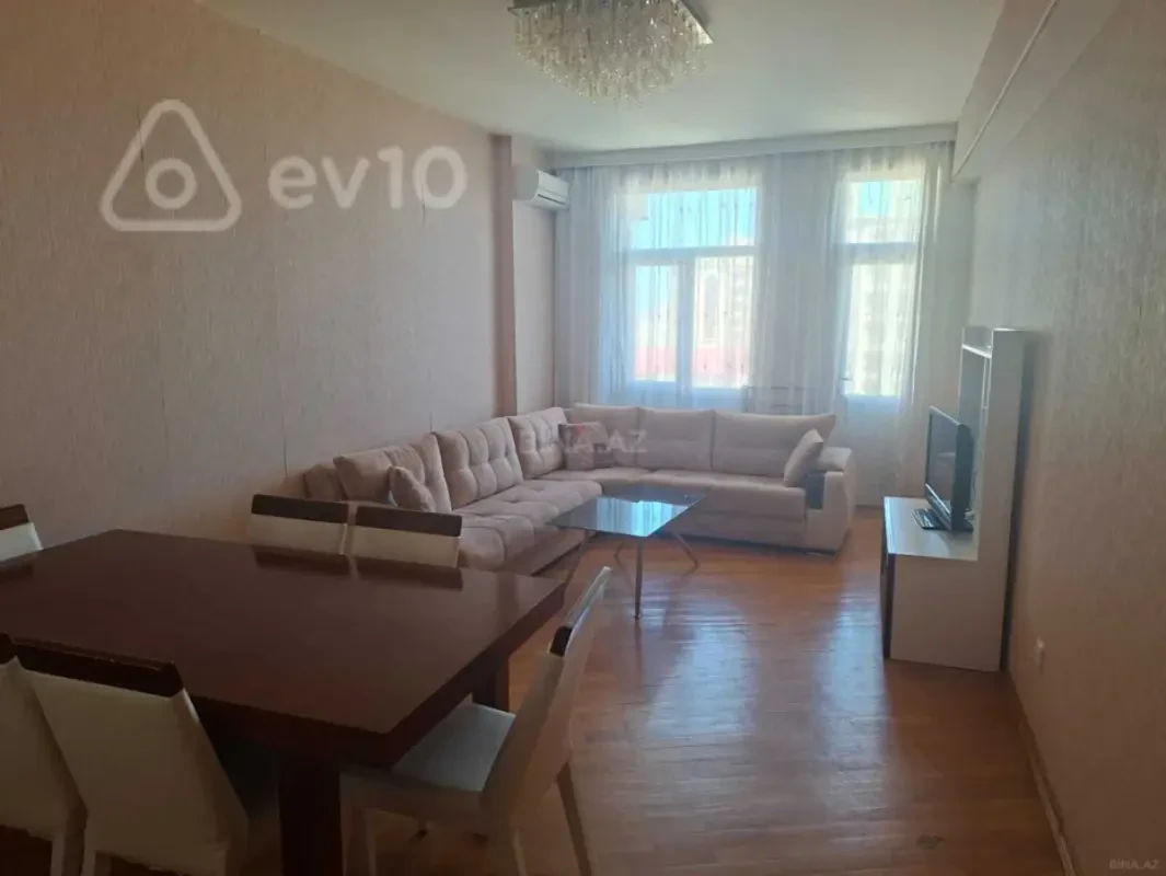 Kirayə verilir 2 otaqlı yeni tikili 75 m²