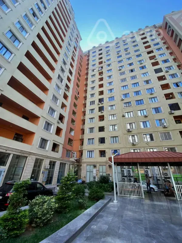 Kirayə verilir 3 otaqlı yeni tikili 110 m²
