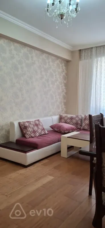 Kirayə verilir 3 otaqlı yeni tikili 95 m²