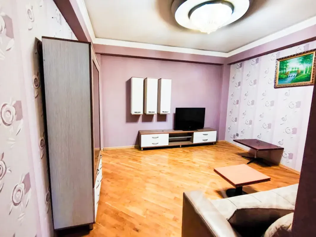 Satılır 2 otaqlı yeni tikili 75 m²