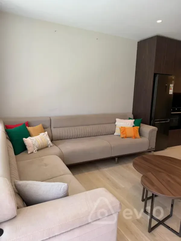 Kirayə verilir 2 otaqlı yeni tikili 78 m²