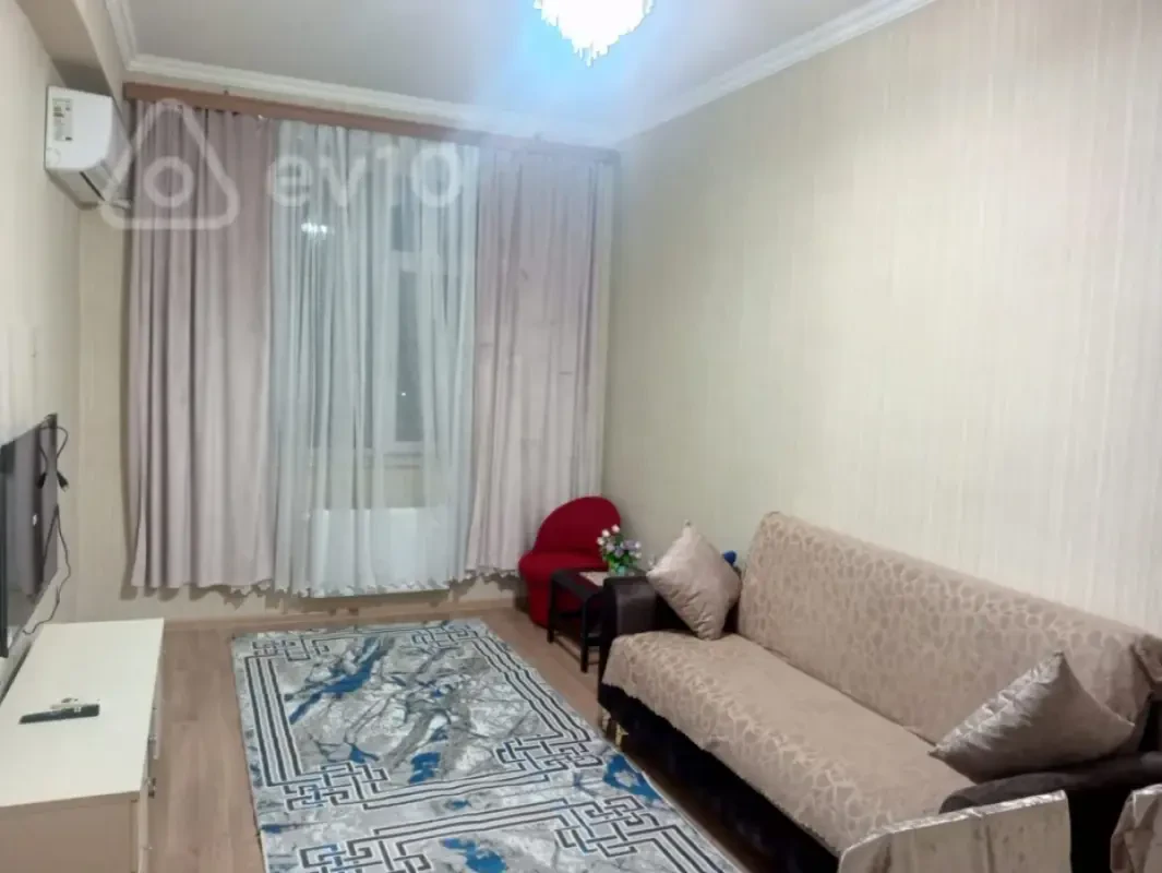Kirayə verilir 2 otaqlı yeni tikili 60 m²
