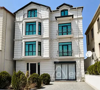 Satılır 8 otaqlı həyət evi 400 m² — Bakı, Səbail 8 otaq 400.00 m²
