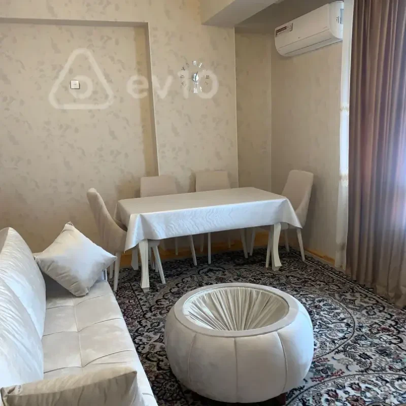Kirayə verilir 2 otaqlı yeni tikili 80 m²