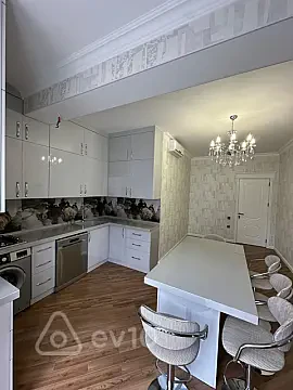 Kirayə verilir 3 otaqlı yeni tikili 140 m² — Bakı, Nəsimi 3 otaq 140.00 m²