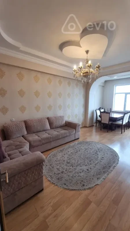 Kirayə verilir 2 otaqlı yeni tikili 75 m²