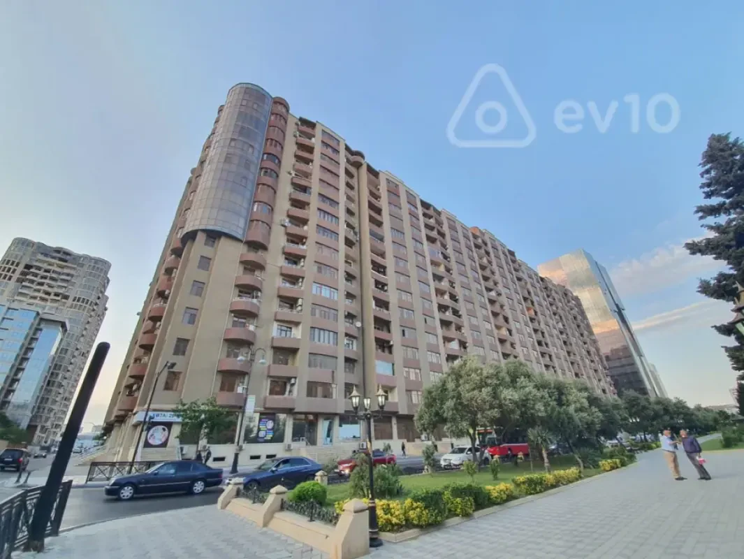 Kirayə verilir 3 otaqlı yeni tikili 105 m²