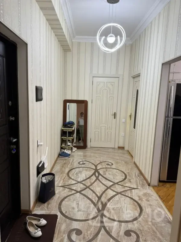 Kirayə verilir 3 otaqlı yeni tikili 80 m²