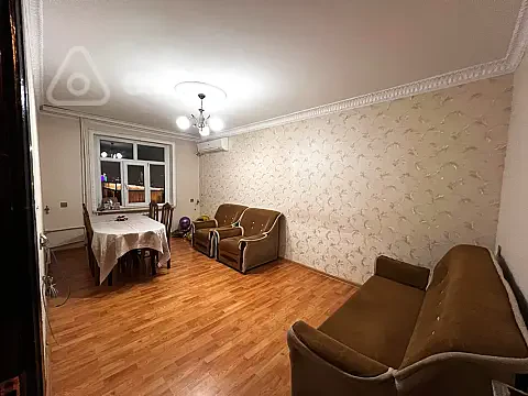 Kirayə verilir 3 otaqlı köhnə tikili 82 m² — Bakı, Nizami 3 otaq 82.00 m²
