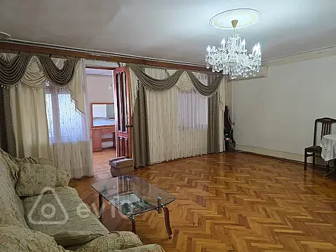 Kirayə verilir 3 otaqlı köhnə tikili 59 m² — Bakı, Nərimanov 3 otaq 59.00 m²