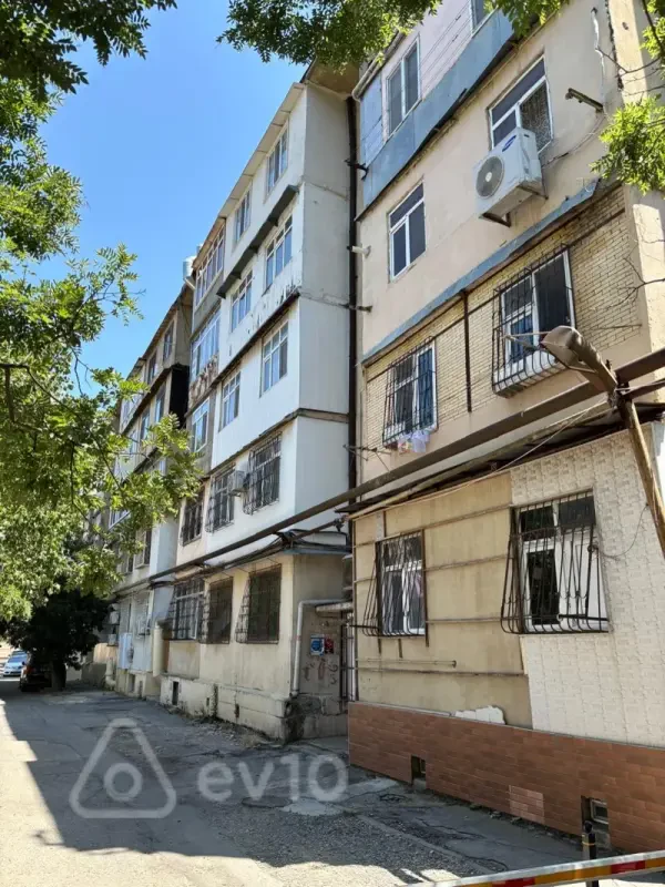 Kirayə verilir 3 otaqlı köhnə tikili 60 m²
