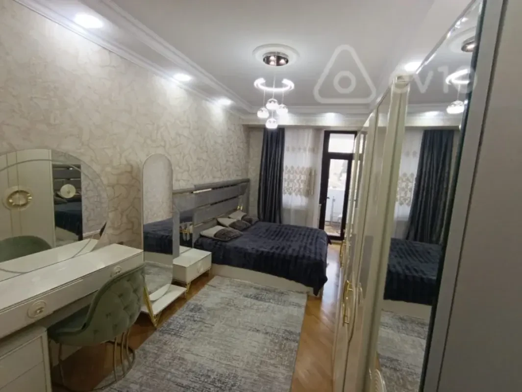 Kirayə verilir 2 otaqlı yeni tikili 70 m²