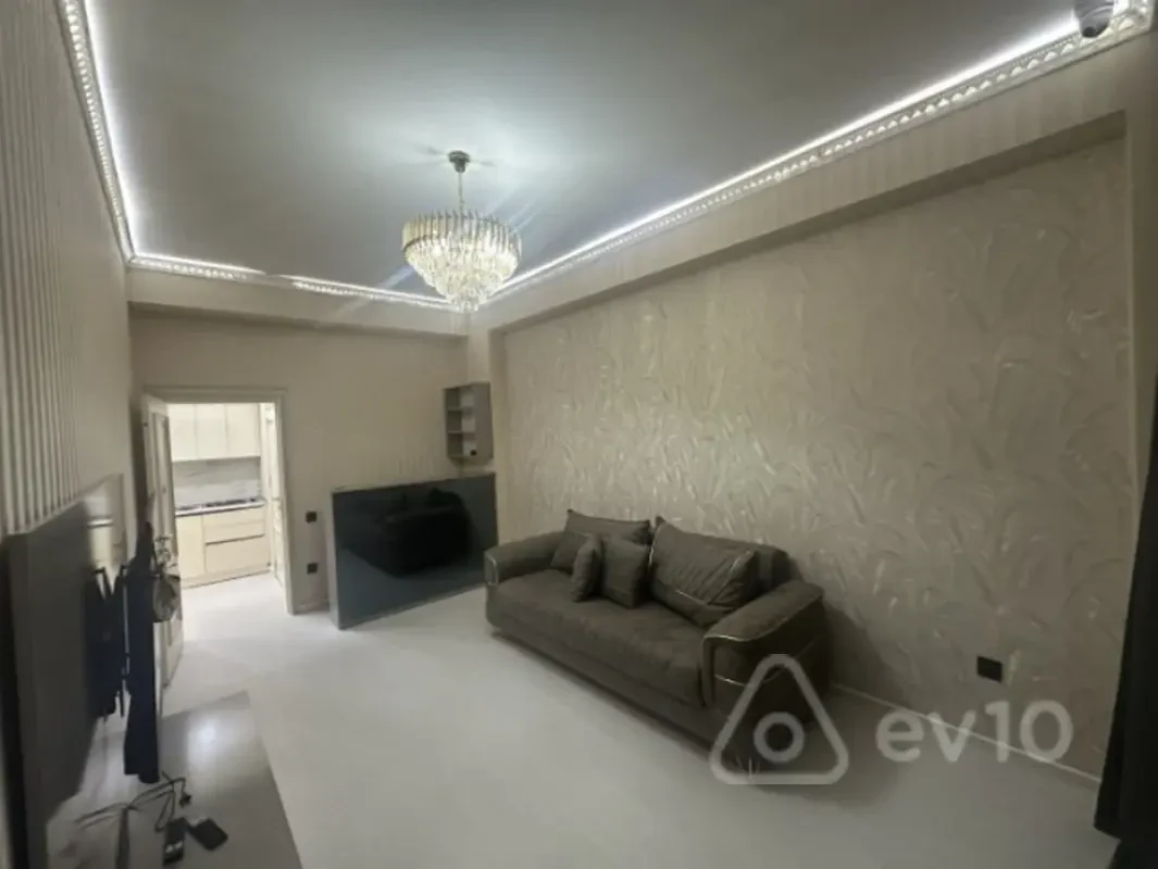 Kirayə verilir 2 otaqlı yeni tikili 52 m²