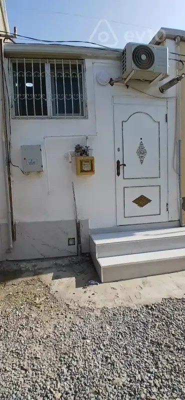 Satılır 2 otaqlı həyət evi 40 m²