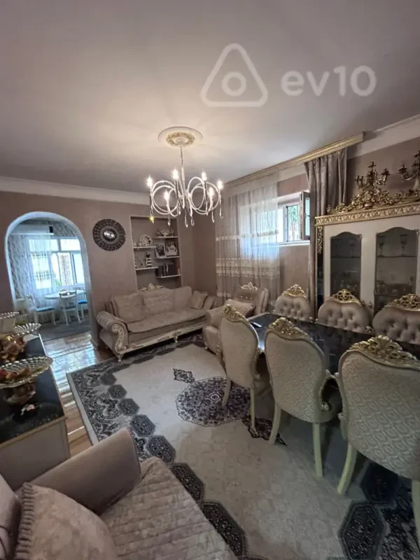 Satılır 3 otaqlı köhnə tikili 65 m²