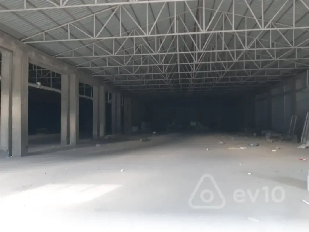 Kirayə verilir mənzil 1000 m²