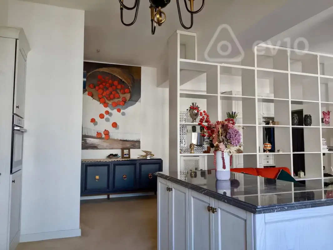Kirayə verilir 3 otaqlı yeni tikili 125 m²