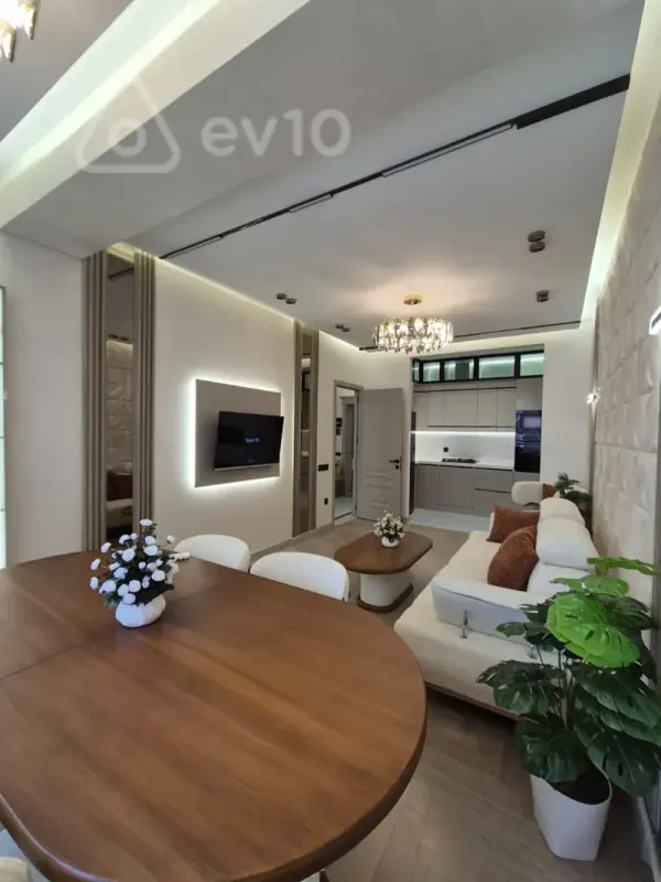 Kirayə verilir 2 otaqlı yeni tikili 65 m²