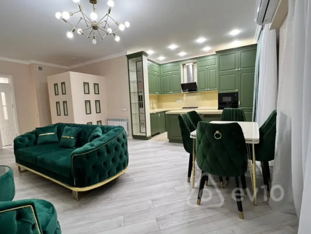 Kirayə verilir 3 otaqlı yeni tikili 110 m²