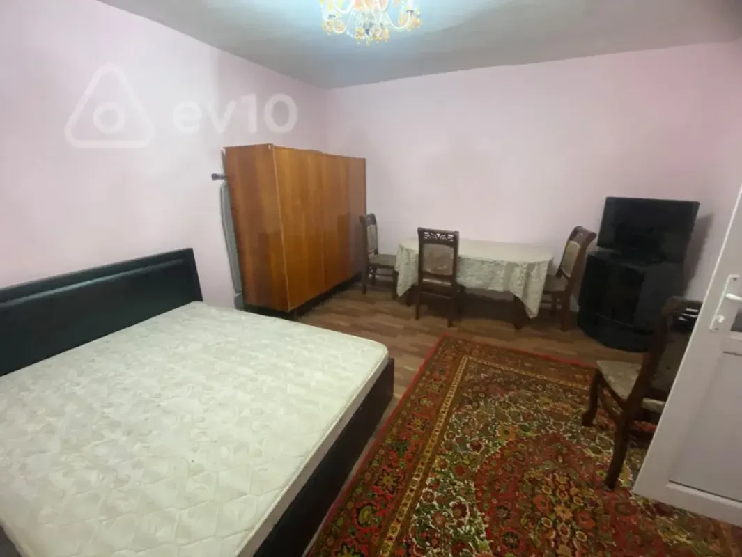 Kirayə verilir 1 otaqlı həyət evi 40 m²