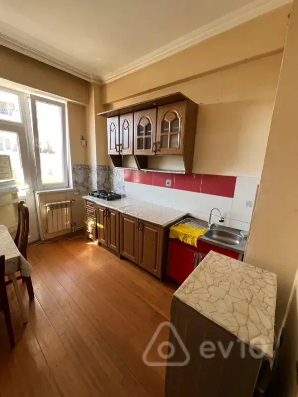 Kirayə verilir 2 otaqlı yeni tikili 60 m²
