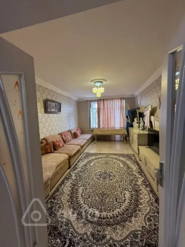 Satılır 3 otaqlı köhnə tikili 90 m²