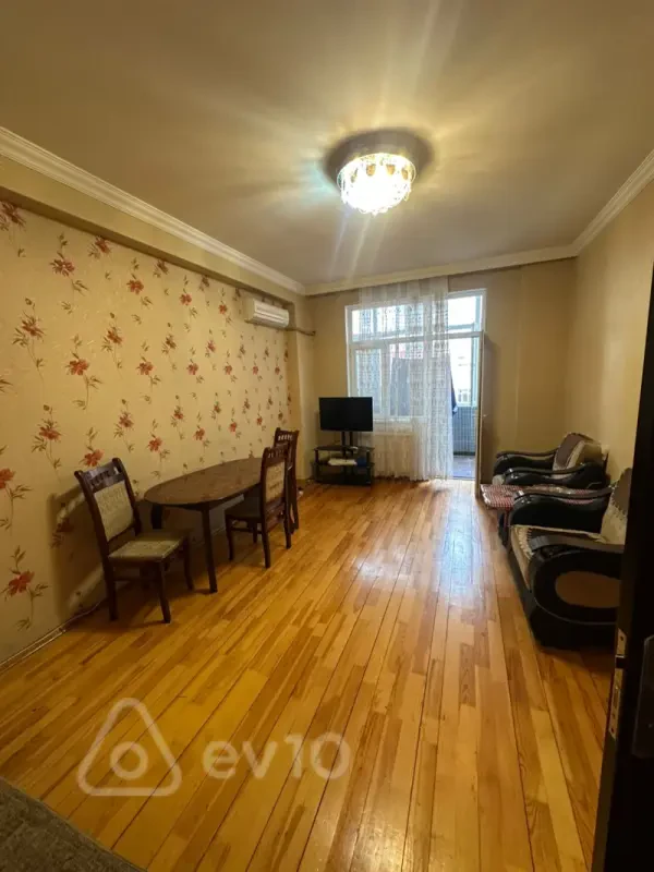 Kirayə verilir 2 otaqlı yeni tikili 85 m²