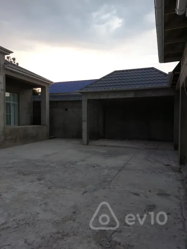 Kirayə verilir 3 otaqlı həyət evi 100 m²